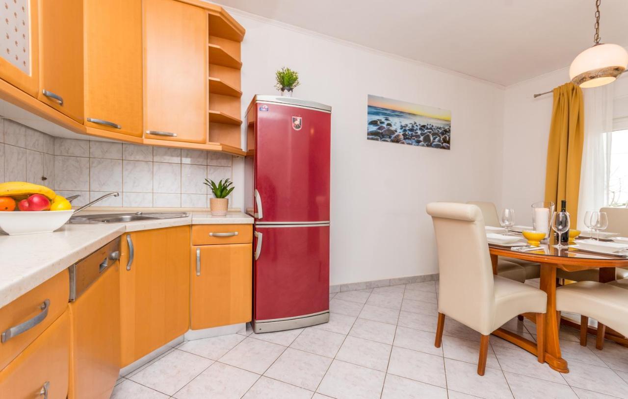 זאדאר Apartment Pavla With Pool מראה חיצוני תמונה